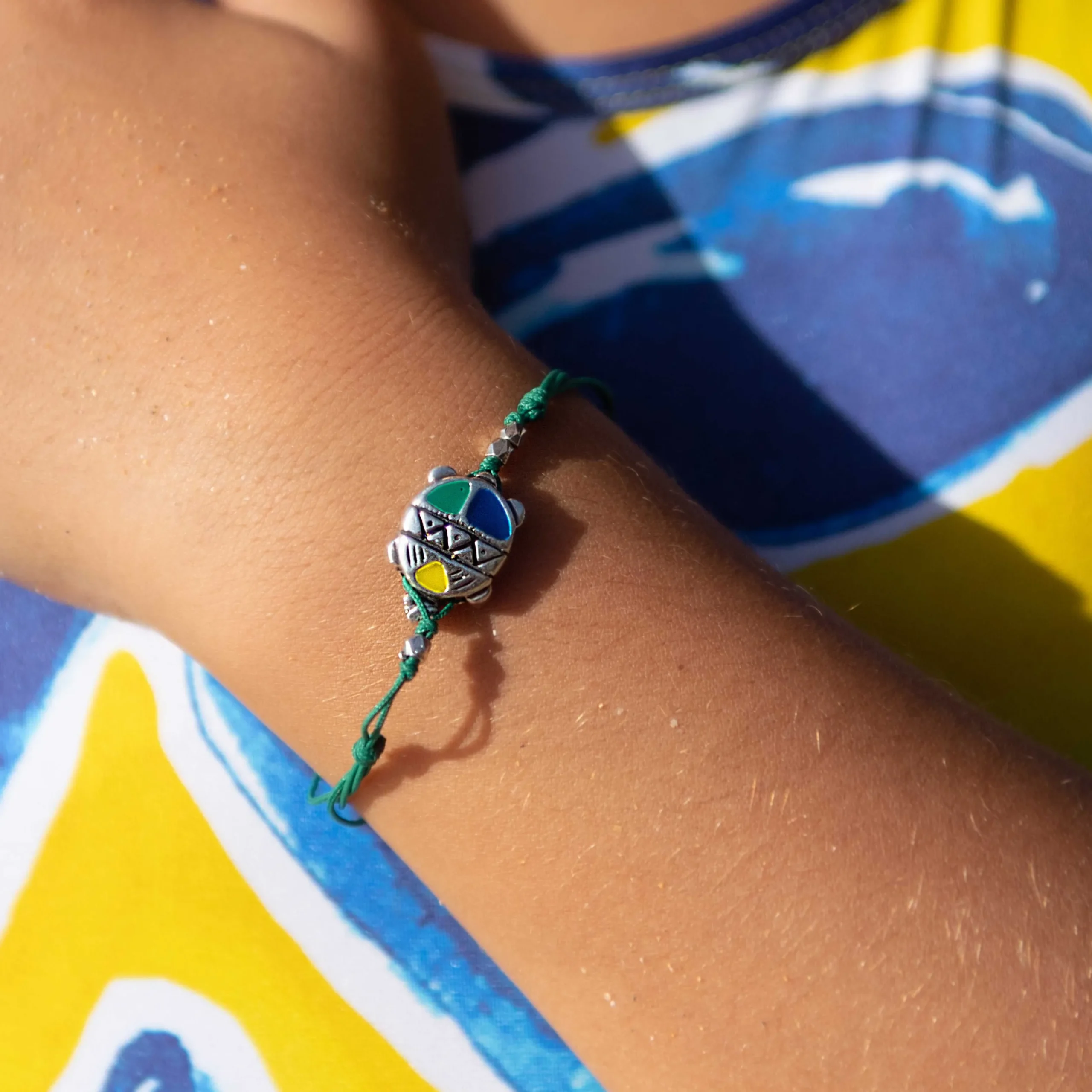 New Vilebrequin Kids String Enameled Turtle Bracelet - X Gas Bijoux Emerald/Green