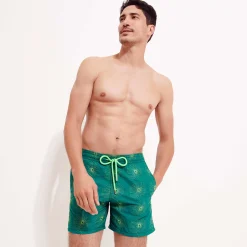 Discount Vilebrequin Men Embroidered Swim Trunks Hypno Shell - Limited Edition Linden/Green